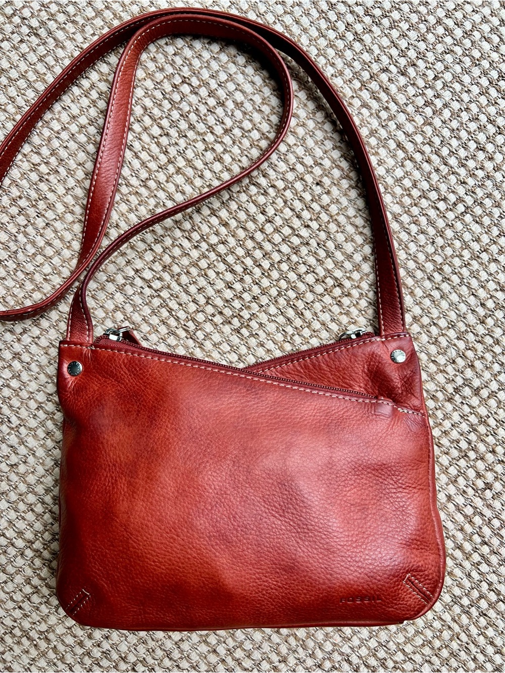 🦕Fossil Red Pebbled Leather Crossbody Purse Shoulder Bag Zip Top Organizer